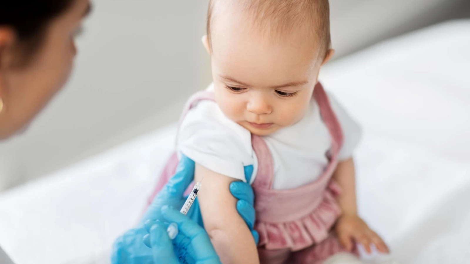 Вакцина от ротавируса теперь доступна для детей до 2 лет