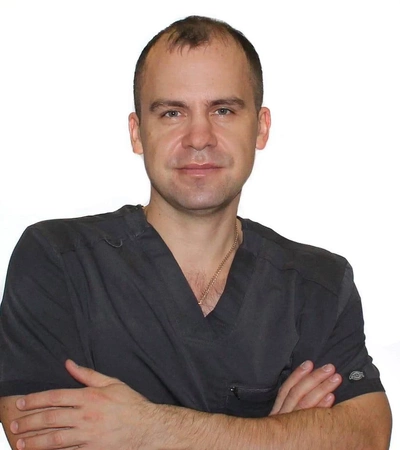 Ледник Максим Леонидович - Врач-дерматовенеролог